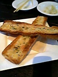 MOKICHI ガーリックトースト